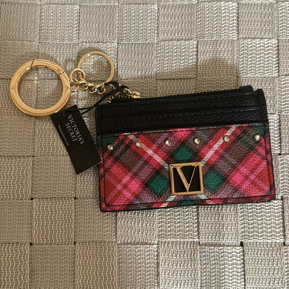 BRAND NEW VICTORIA SECRET WALLET GOOD FOR HOLIDAY SEASON - Picture 3 of 8